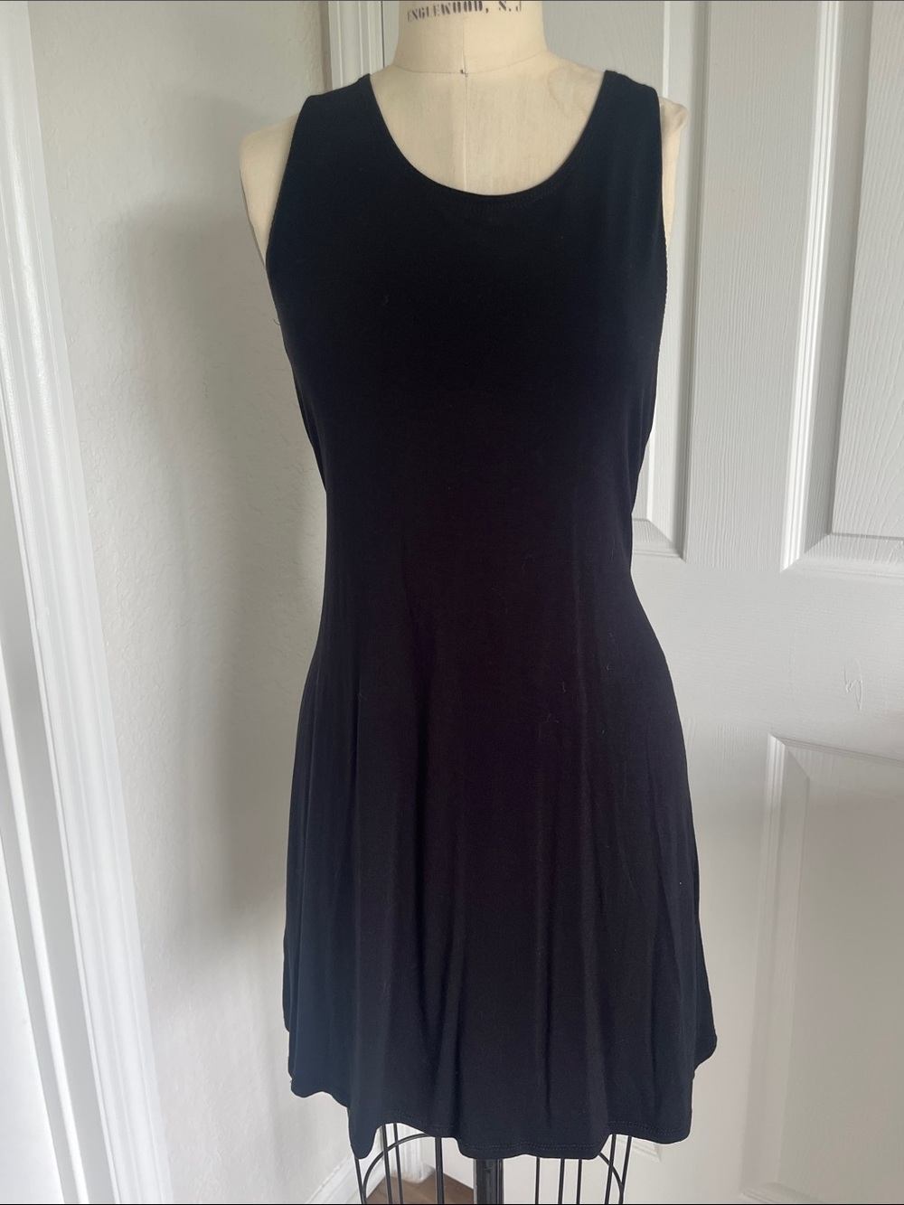 Olivia Rae Black Sleeveless Scoop Neck Mini Lightweight Comfy Summer Dress